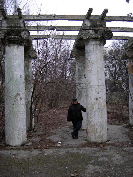 У колоннады Ливадия, Крым, зима 2008